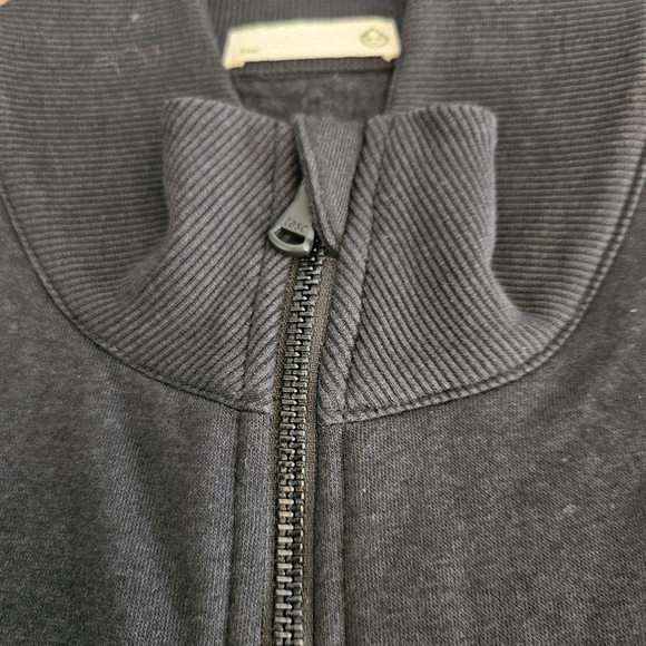 Tasc Performance Legendary Fleece Vest Black Size Medium Hiking Outdoor Active - Picture 9 of 12